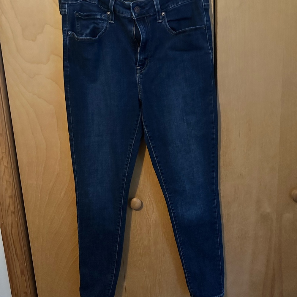 Dark Blue Levi Women's Skinny Jeans